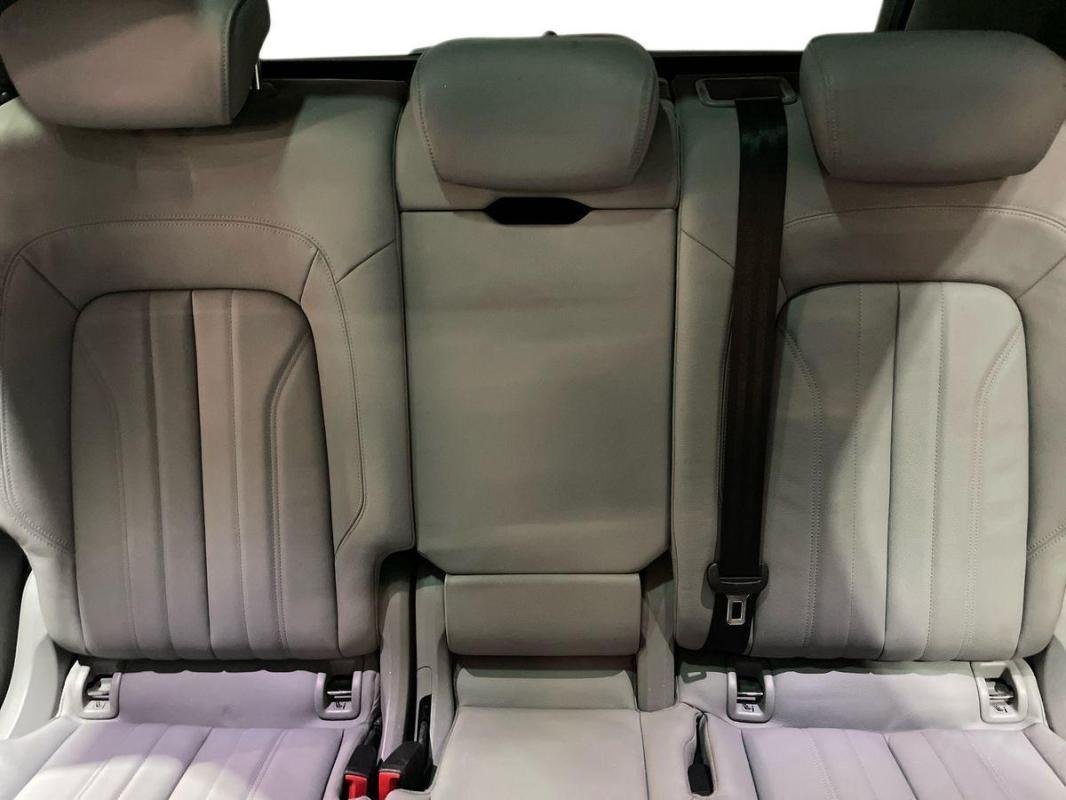Audi Q5 - Photo 22