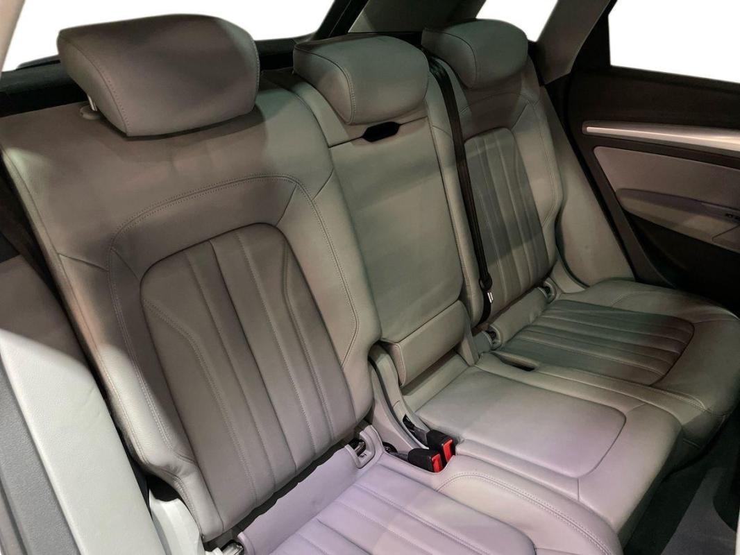 Audi Q5 - Photo 23