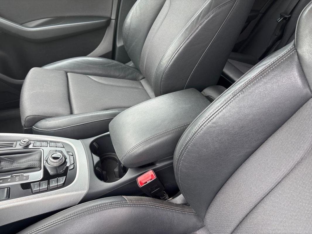 Audi Q5 - Photo 12