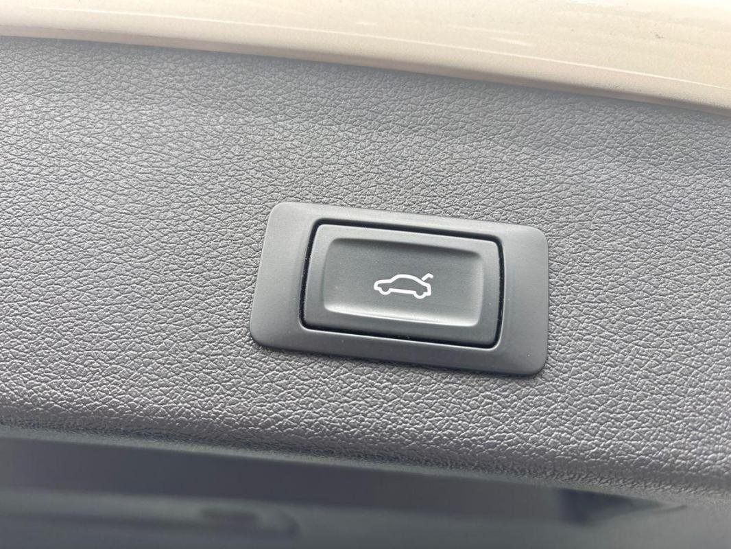 Audi Q5 - Photo 34