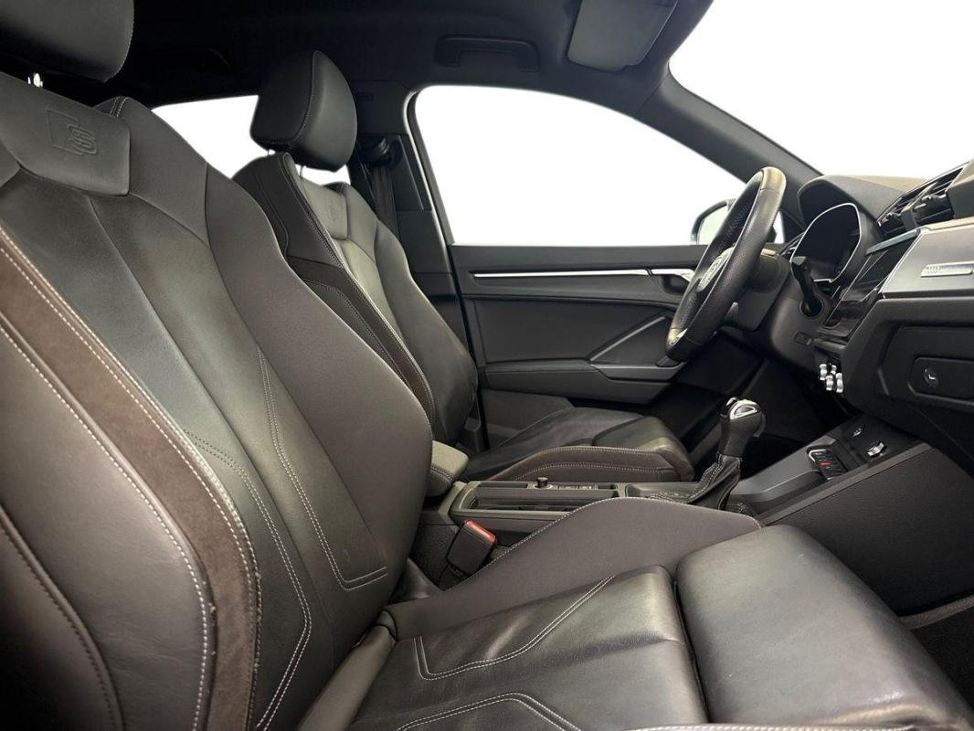 Audi Q3 - Photo 13