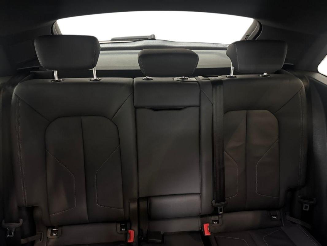 Audi Q3 - Photo 22
