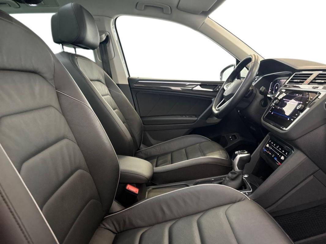 Volkswagen Tiguan - Photo 13