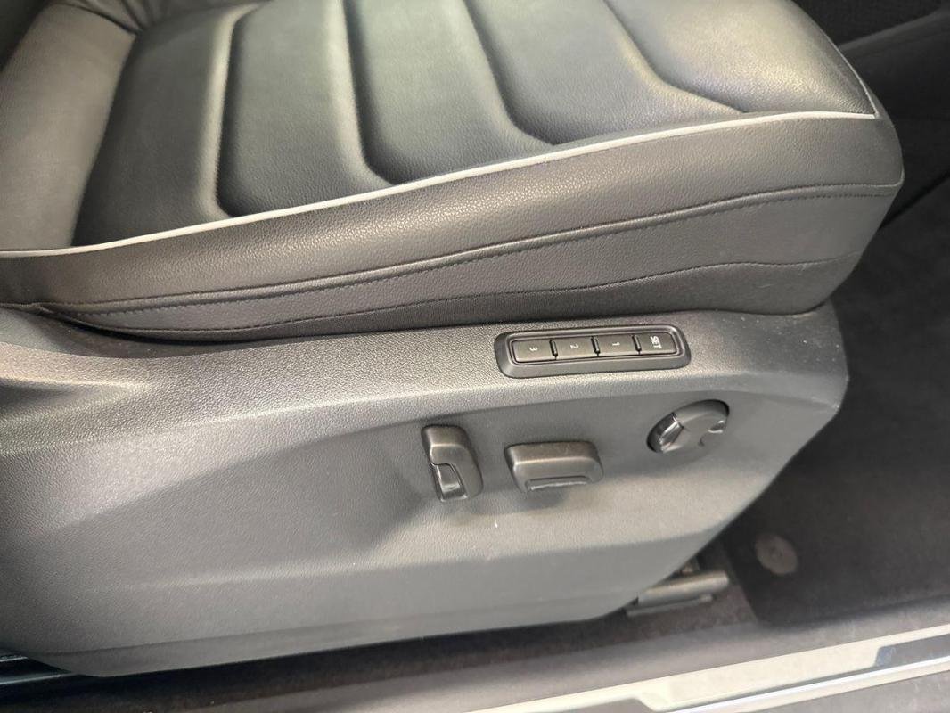 Volkswagen Tiguan - Photo 14