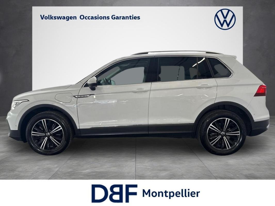 Volkswagen Tiguan - Photo 2
