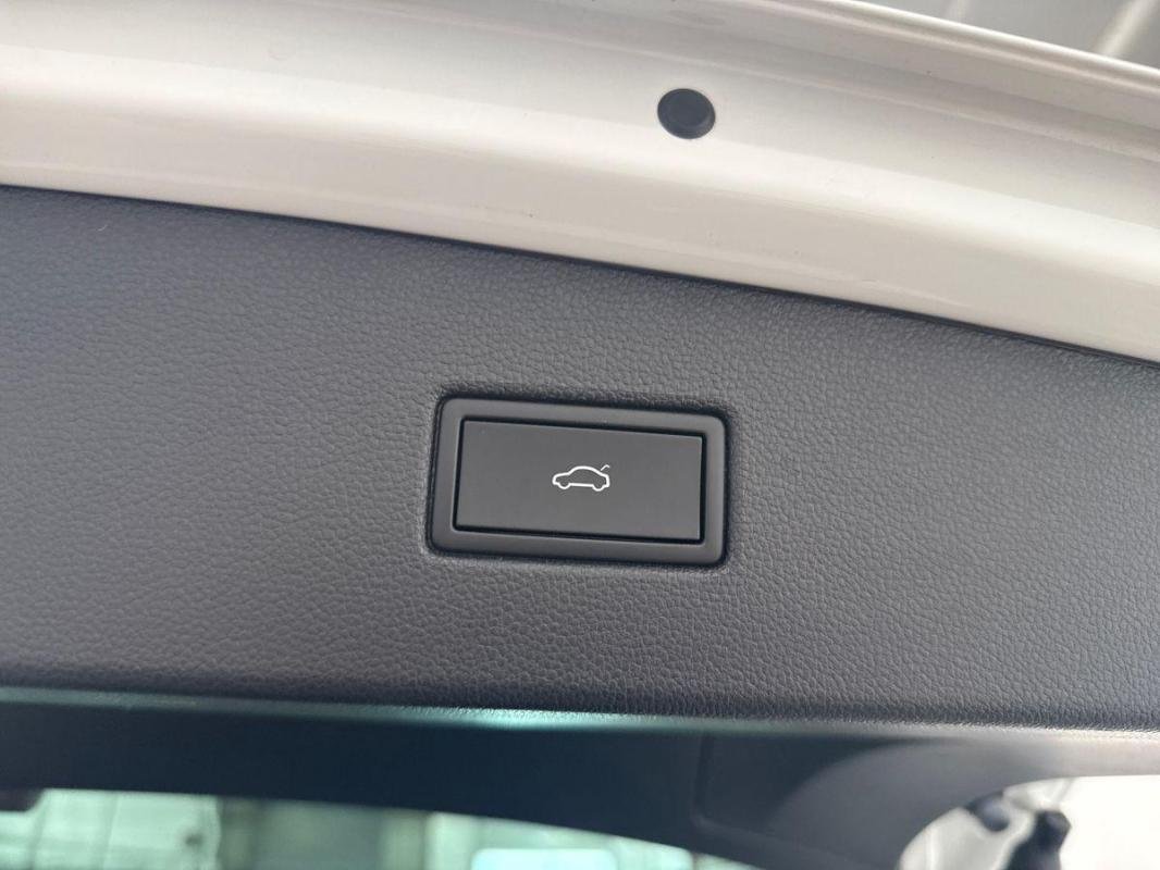 Volkswagen Tiguan - Photo 33