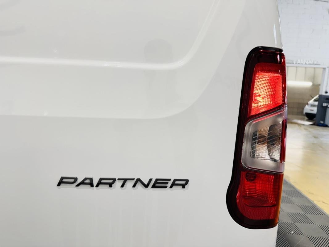 Peugeot Partner - Photo 12