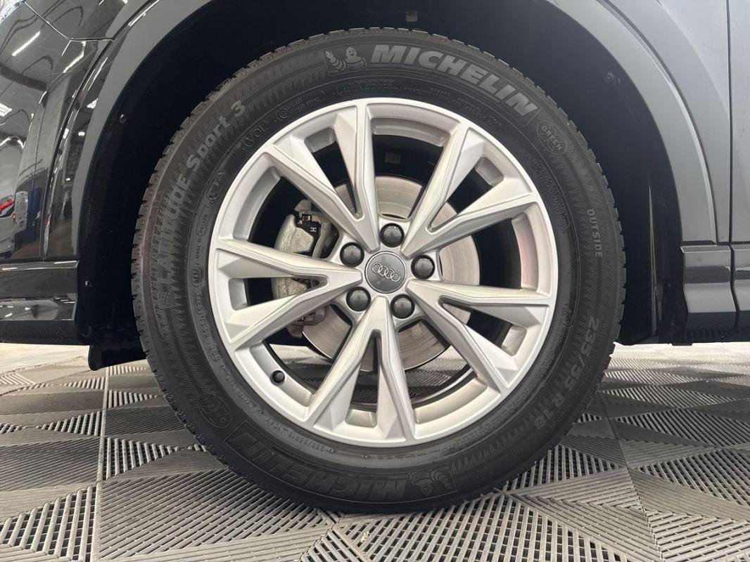 Audi Q3 - Photo 29