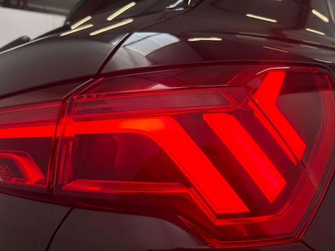 Audi Q3 - Photo 30