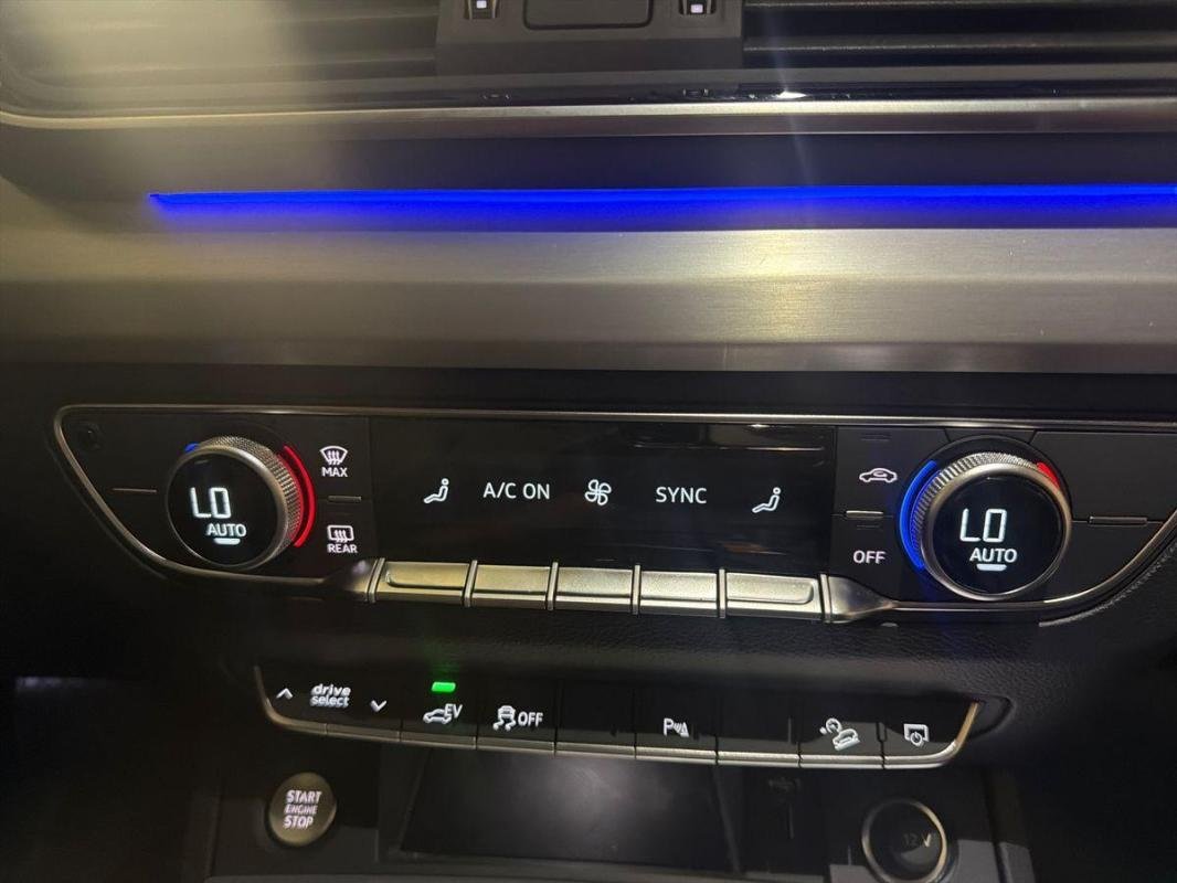 Audi Q5 Sportback - Photo 19