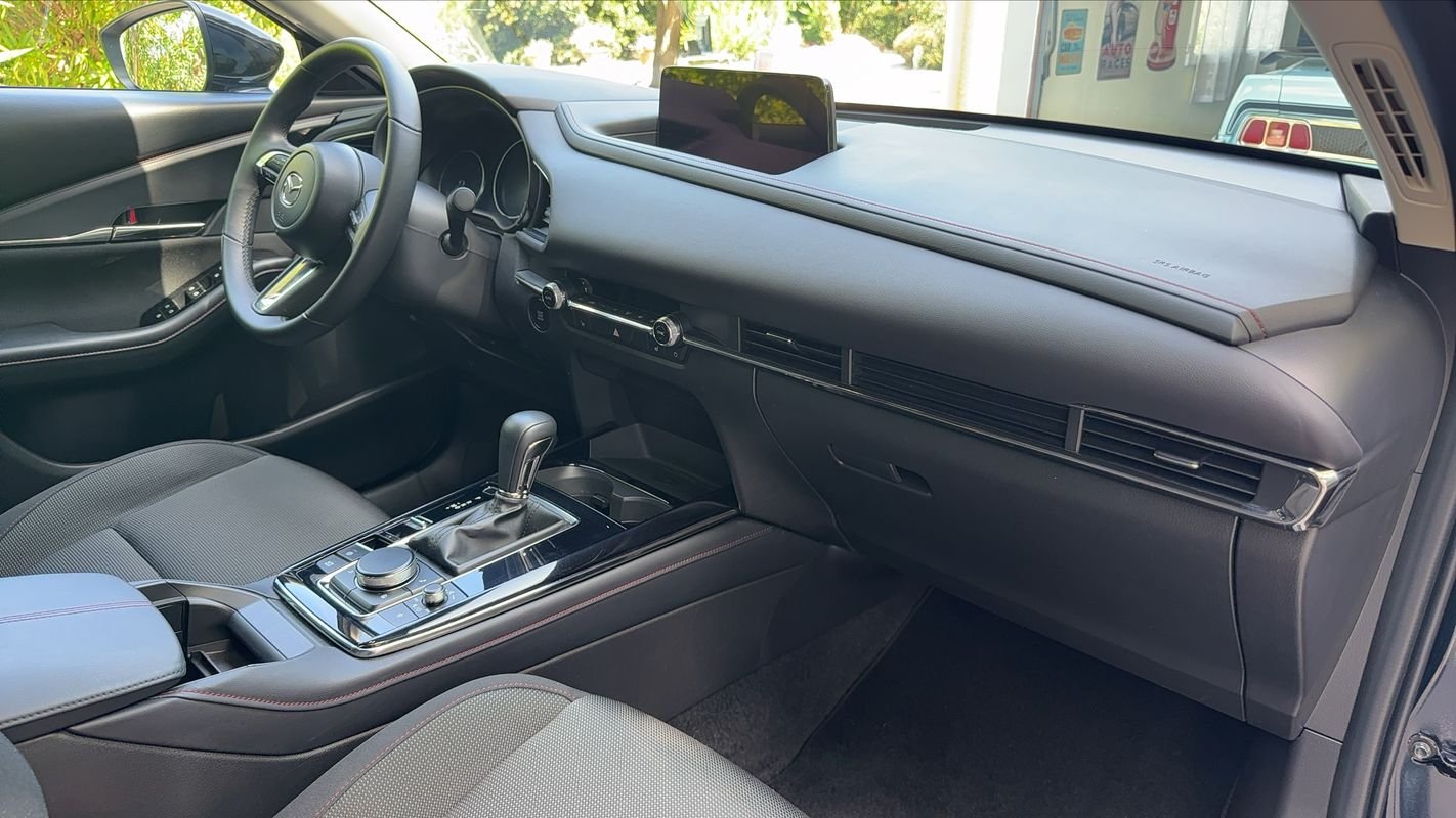 Mazda CX-30 - Photo 10
