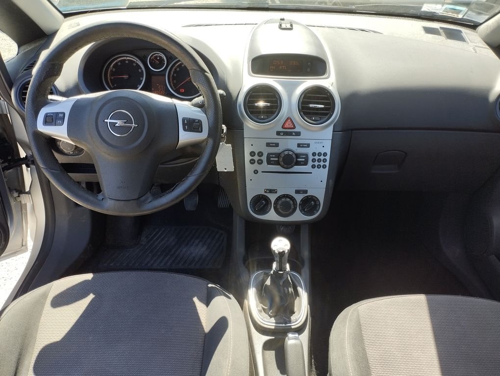 Opel Corsa - Photo 3