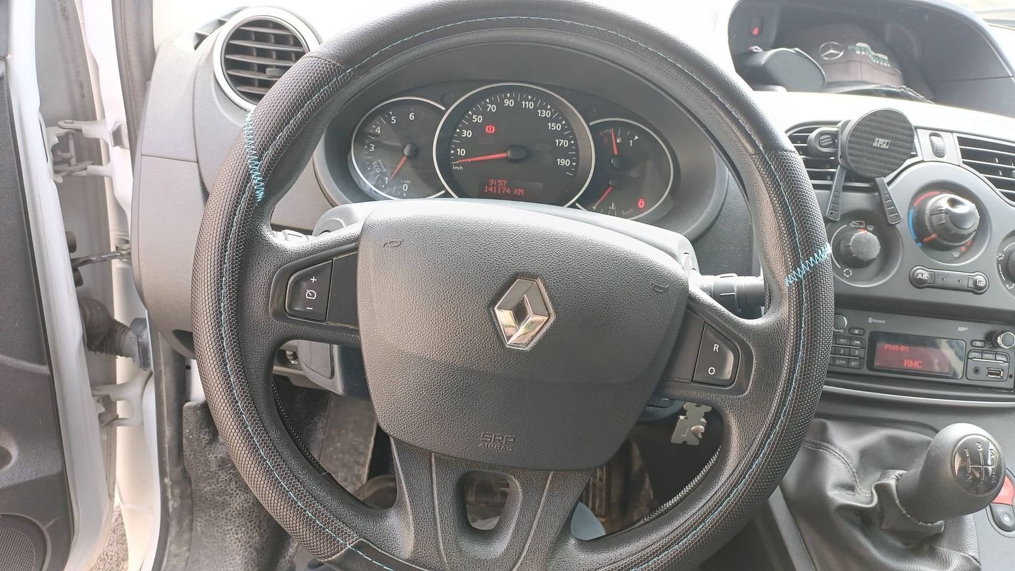 Renault Kangoo Express - Photo 23