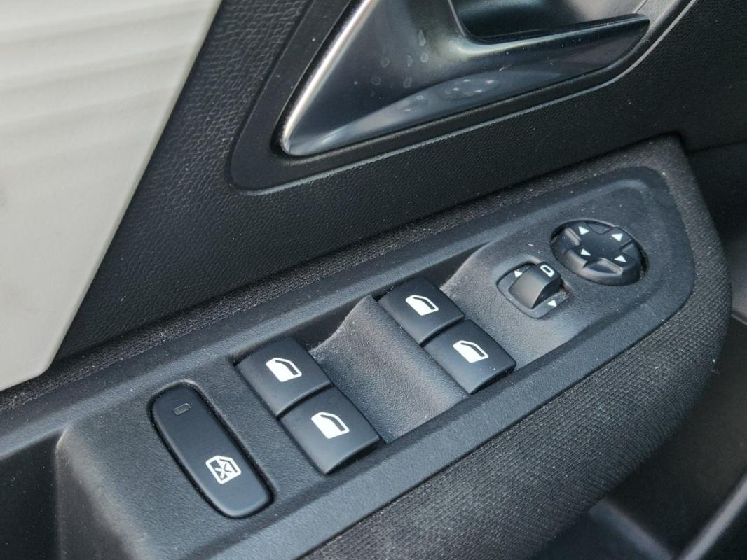 Citroën C4 - Photo 8