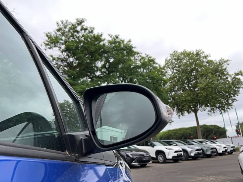 Toyota Yaris - Photo 17