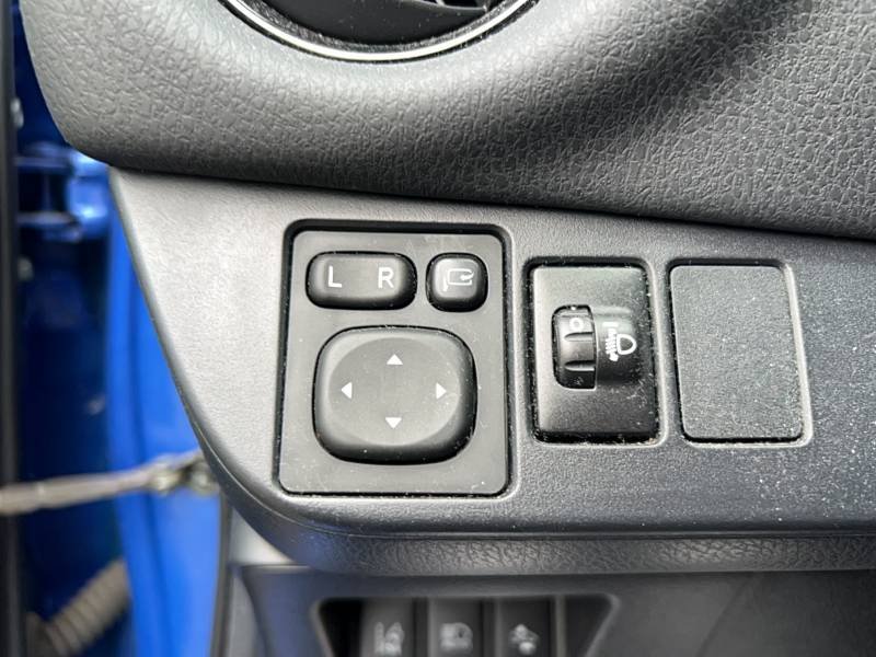 Toyota Yaris - Photo 30