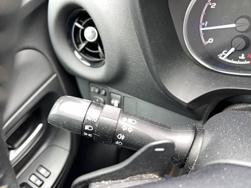 Toyota Yaris - Photo 33