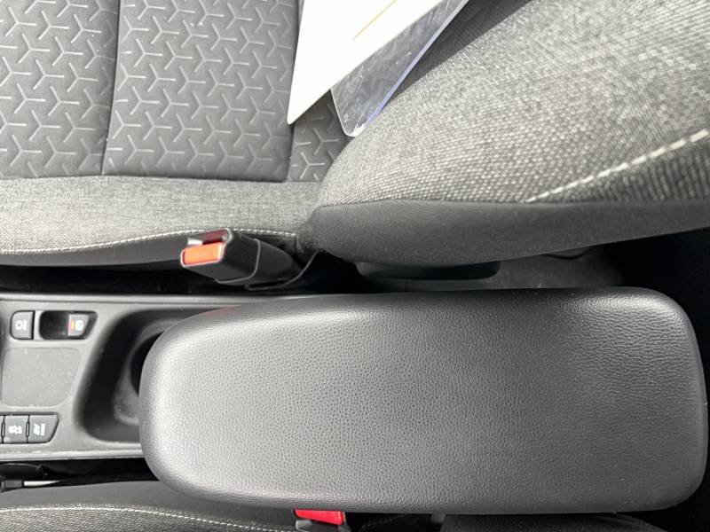 Toyota Yaris - Photo 43