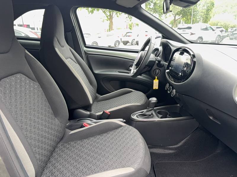 Toyota aygo x - Photo 12