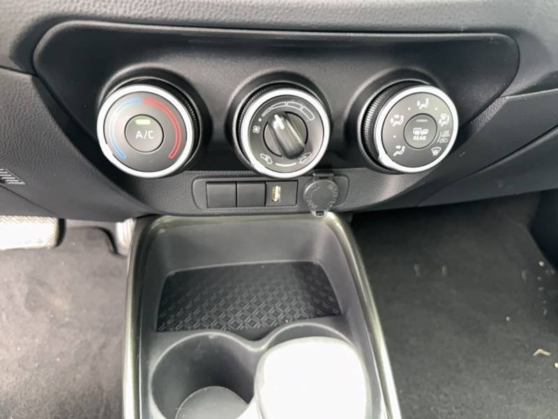 Toyota aygo x - Photo 25