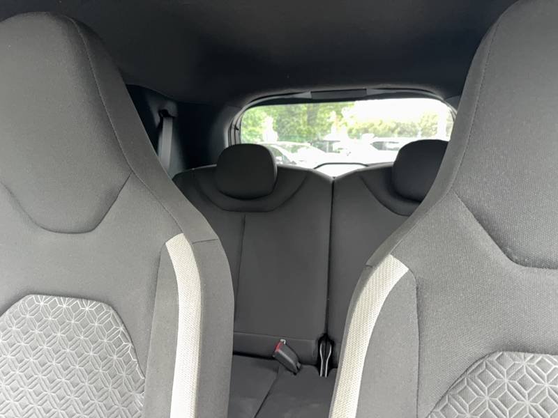 Toyota aygo x - Photo 42