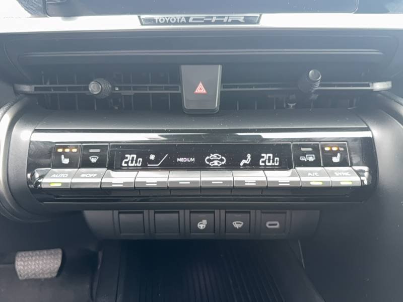 Toyota C-HR - Photo 24