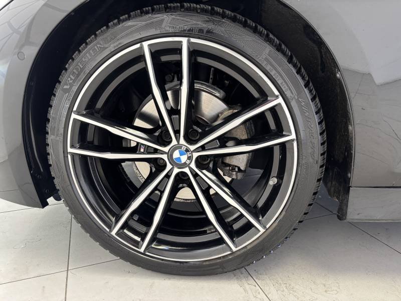 BMW Série 3 - Photo 14