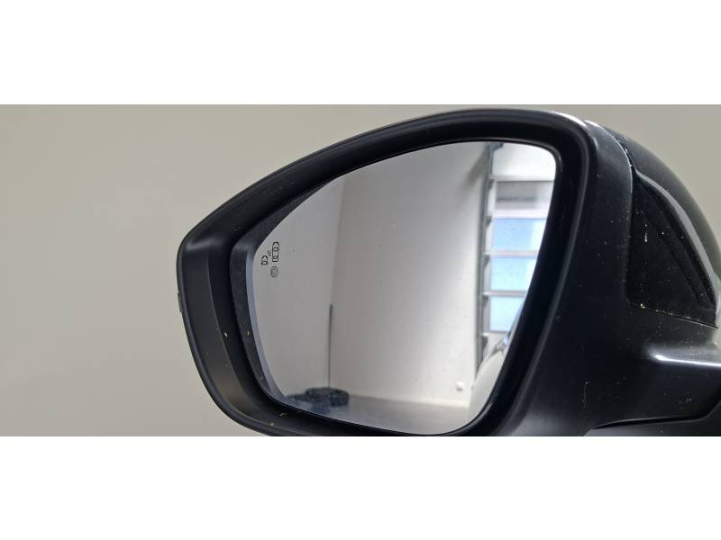 Peugeot 208 - Photo 30