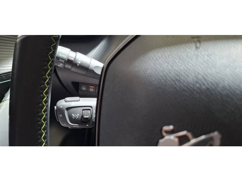 Peugeot 208 - Photo 32