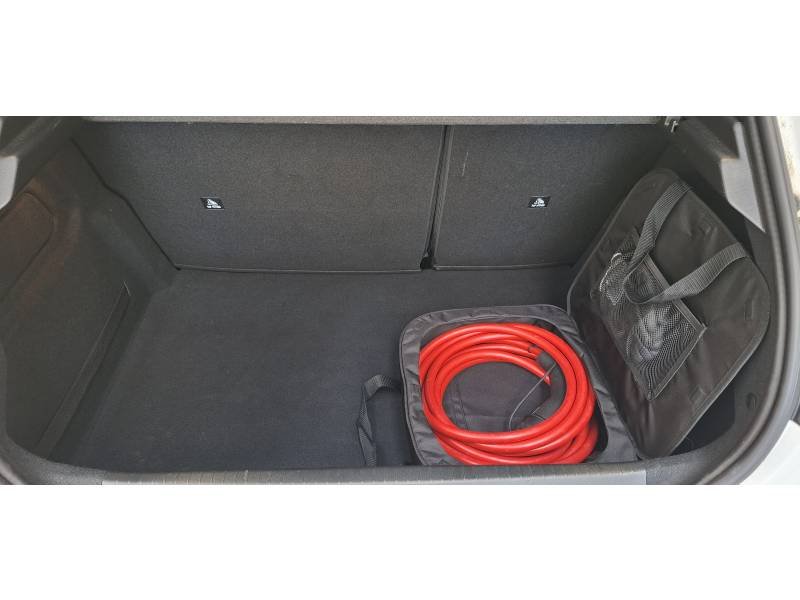 Peugeot 208 - Photo 9