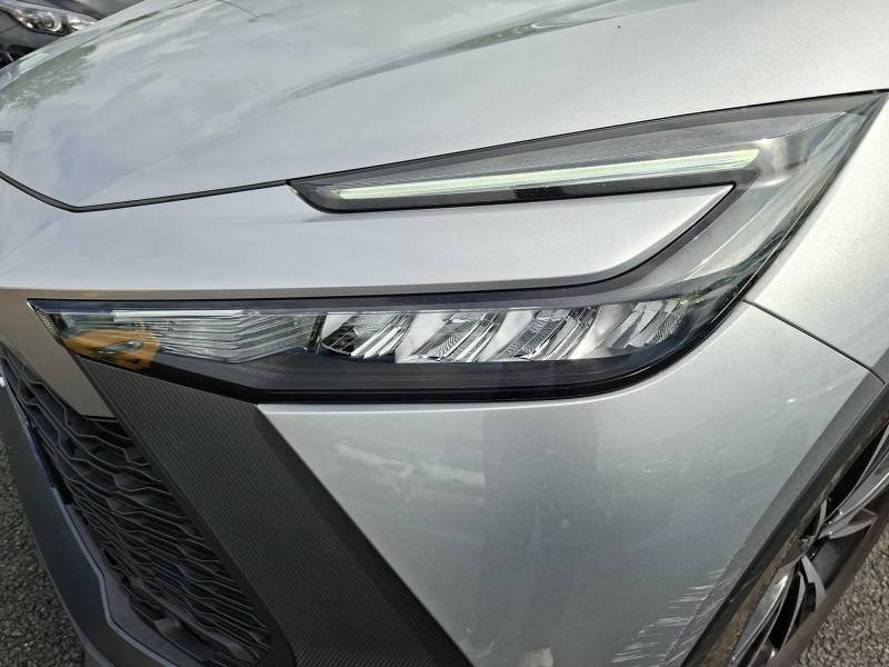 Toyota C-HR - Photo 12
