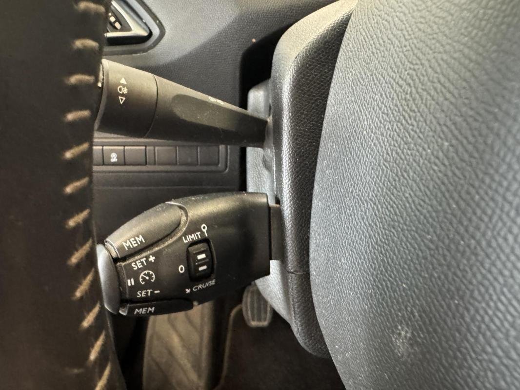 Peugeot 308 - Photo 23