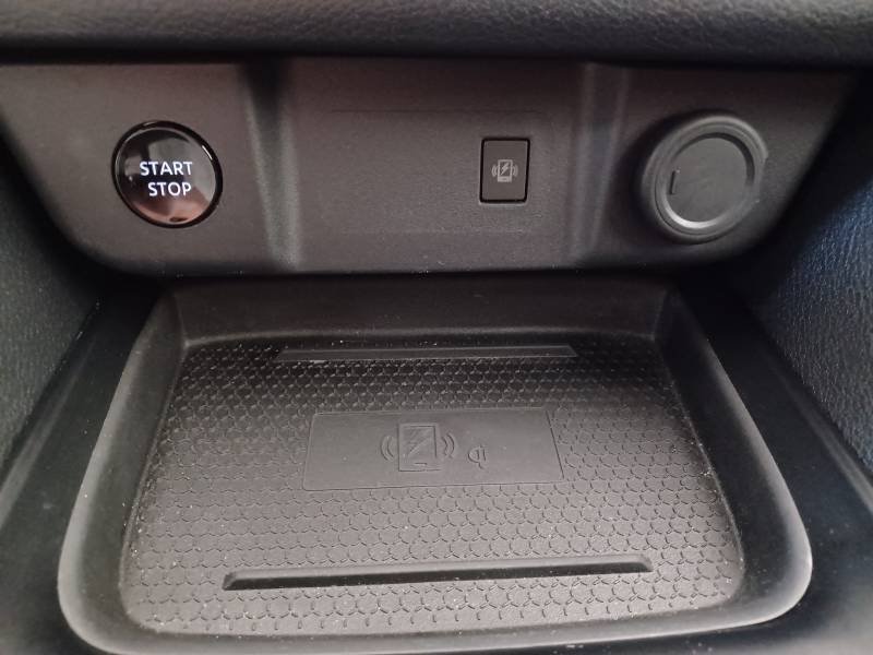Nissan Qashqai - Photo 24