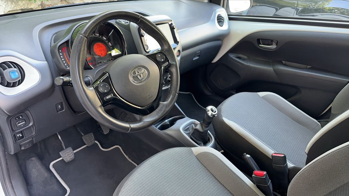 Toyota Aygo - Photo 8