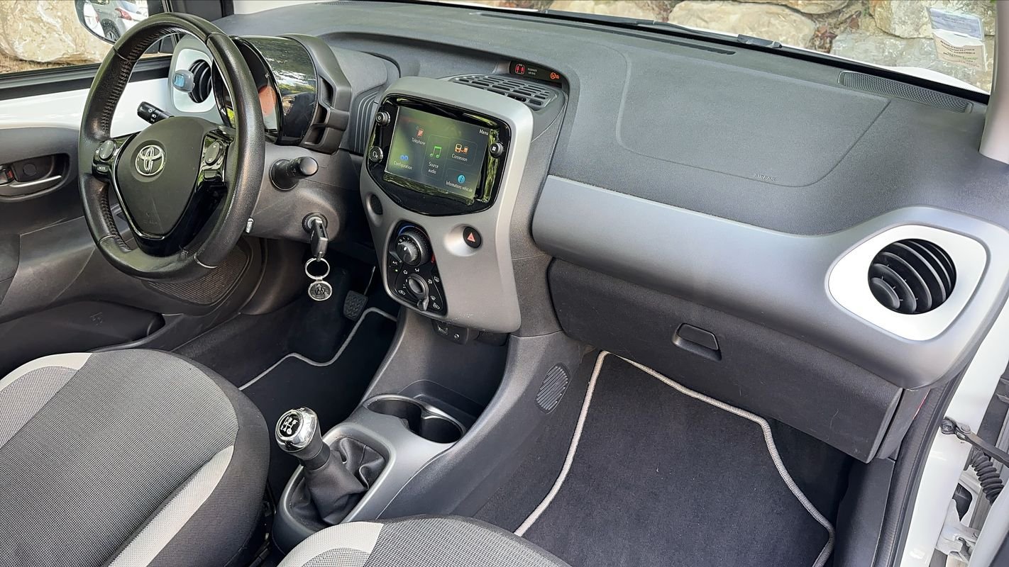 Toyota Aygo - Photo 10