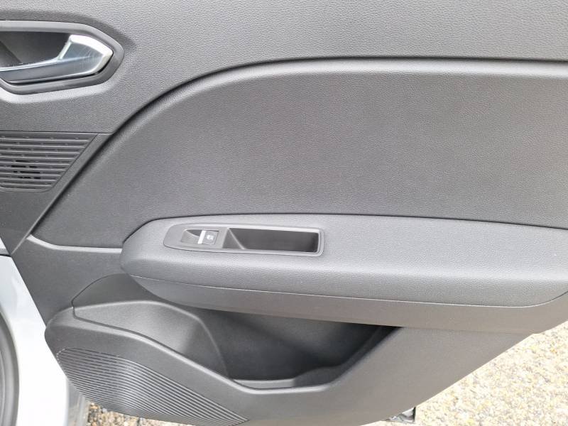 Renault Captur - Photo 15