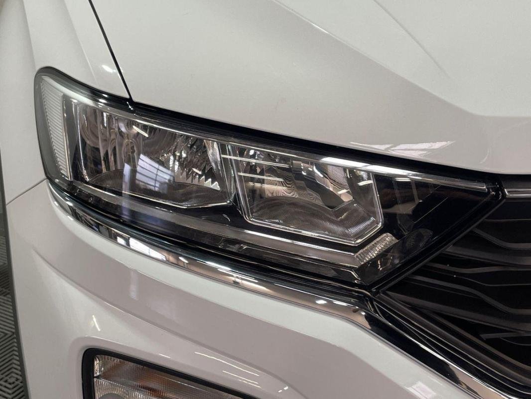 Volkswagen T-Roc - Photo 25