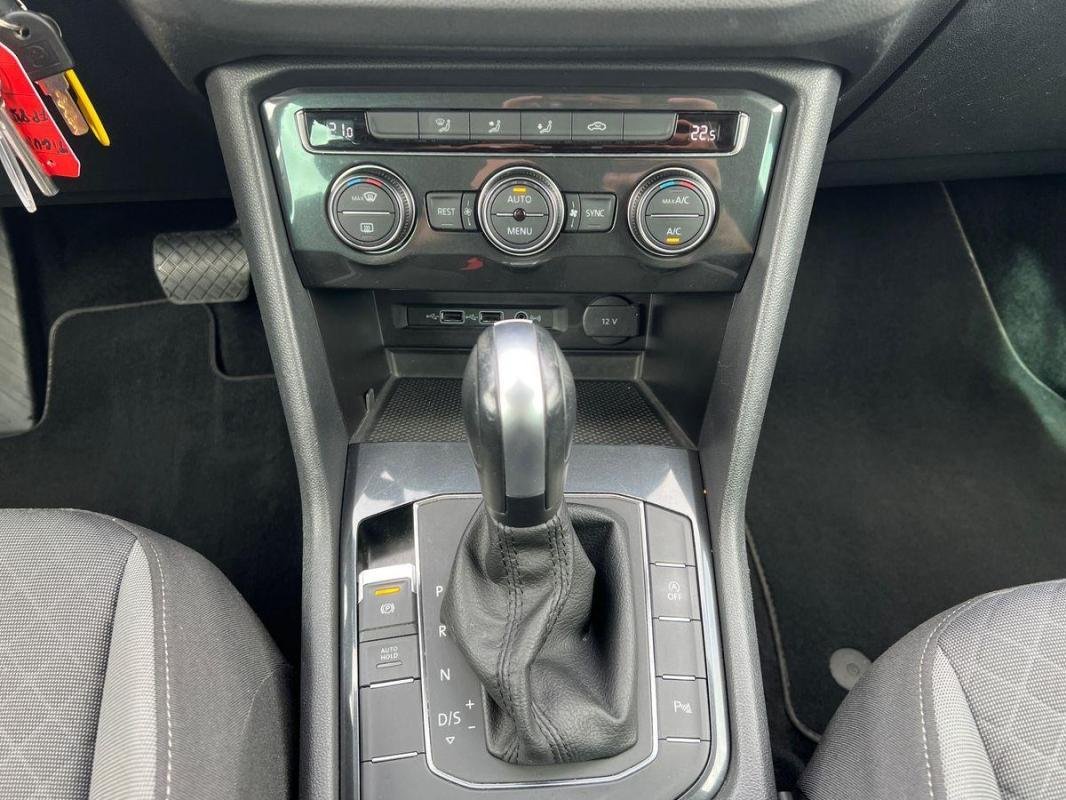 Volkswagen Tiguan - Photo 11
