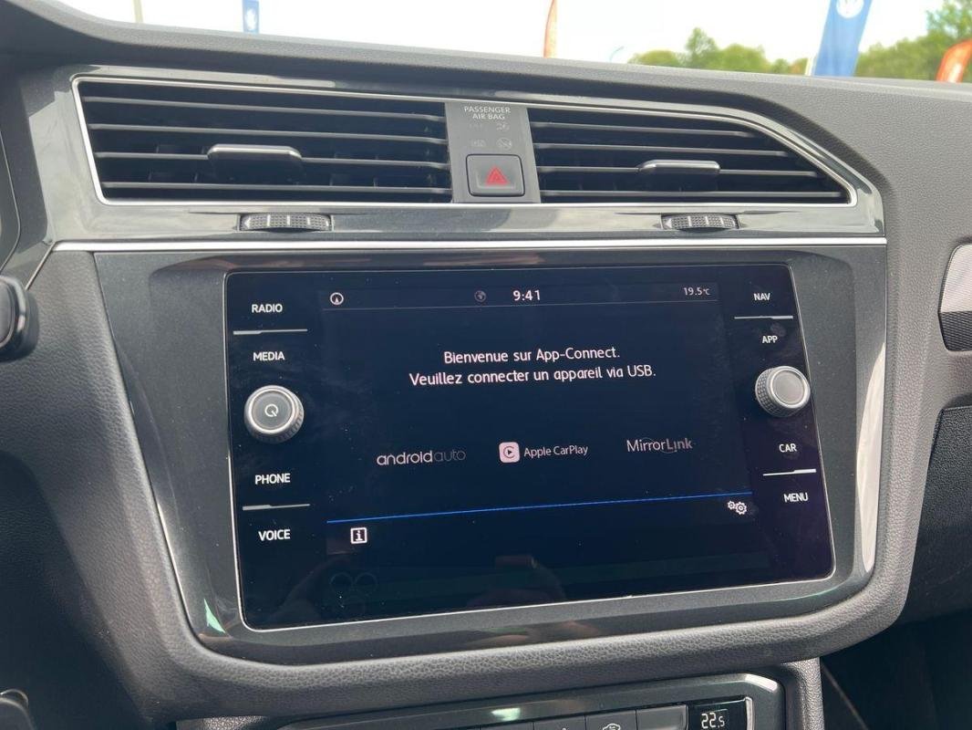 Volkswagen Tiguan - Photo 17