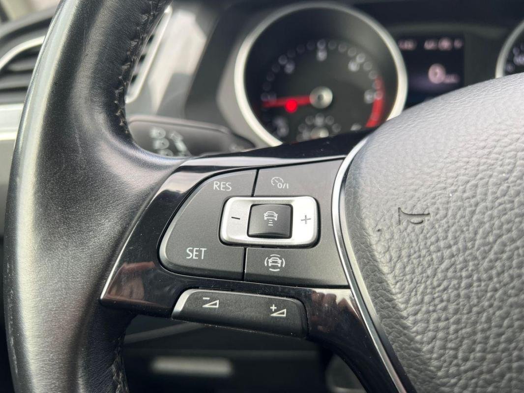 Volkswagen Tiguan - Photo 21