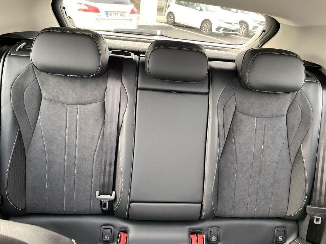 Volkswagen T-Roc - Photo 22