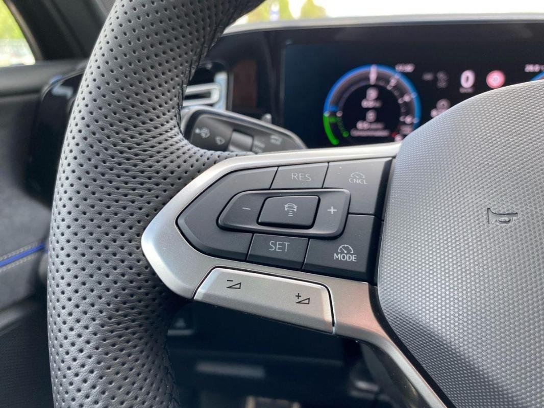Volkswagen Tiguan - Photo 21
