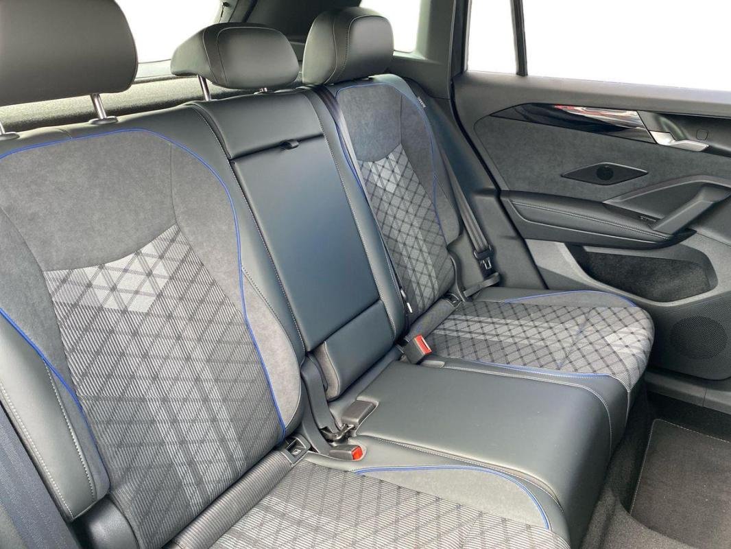 Volkswagen Tiguan - Photo 23