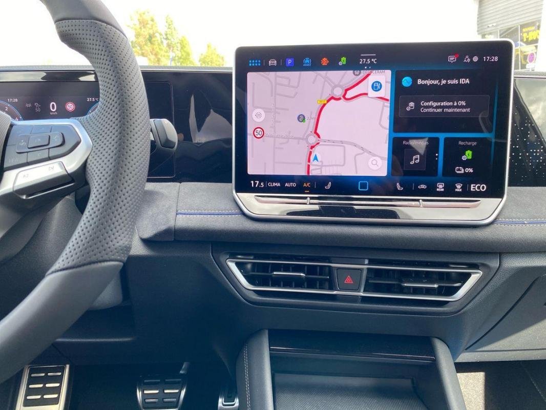 Volkswagen Tiguan - Photo 10