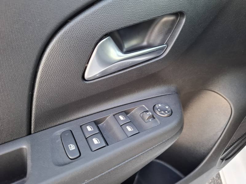 Opel Corsa - Photo 24