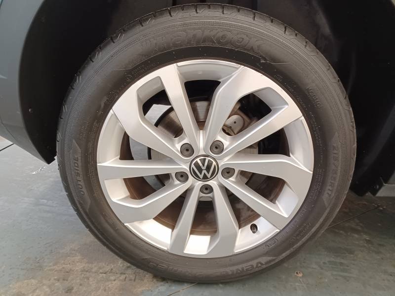 Volkswagen T-Roc - Photo 8