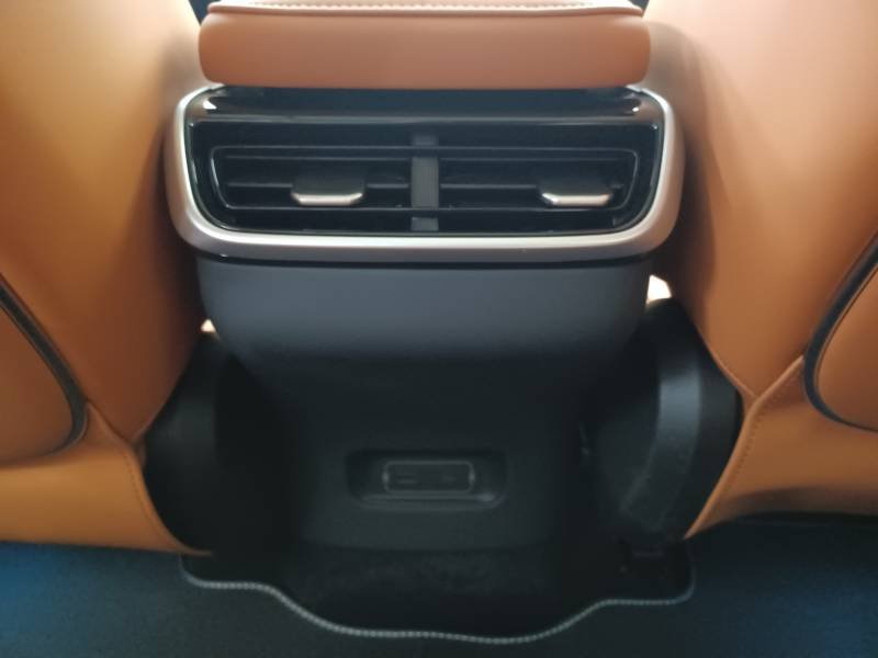 Xpeng G9 - Photo 31