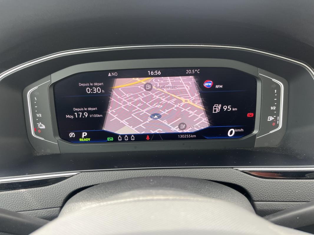 Volkswagen Passat - Photo 19