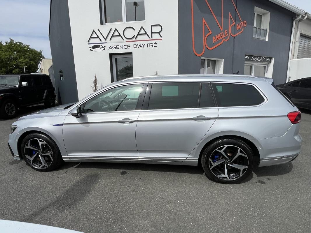 Volkswagen Passat - Photo 2