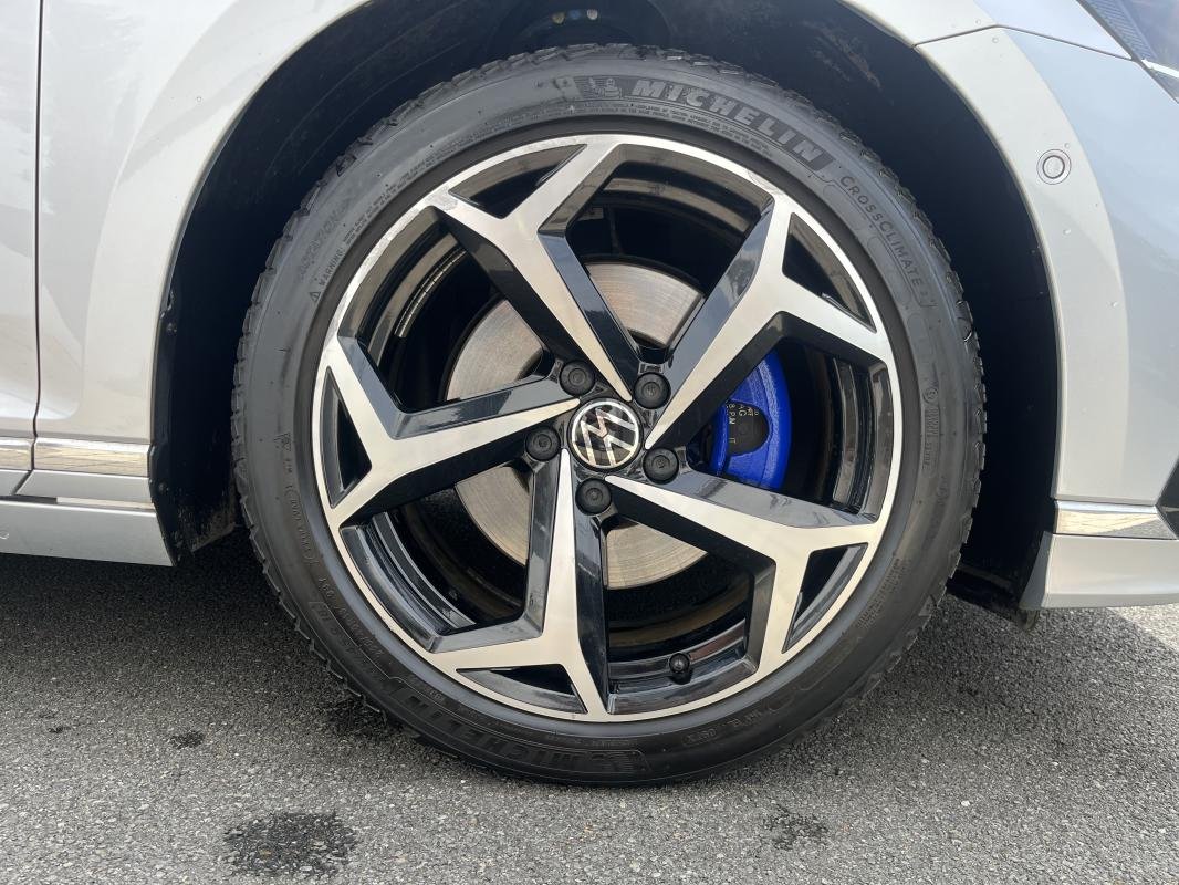 Volkswagen Passat - Photo 25
